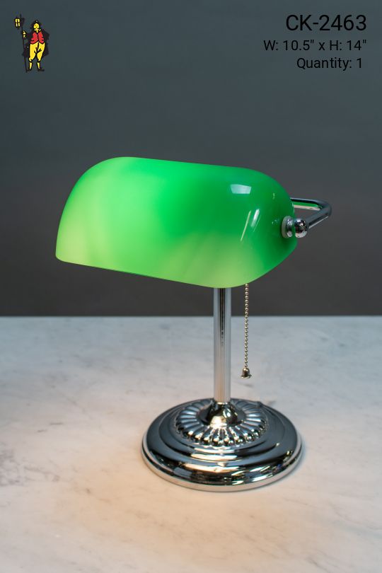 Traditional Banker's Lamp