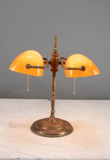 Partner Banker Desk Lamp