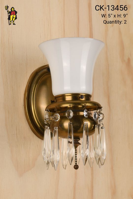 Single Light Brass Wall Sconce w/Crystal Drops