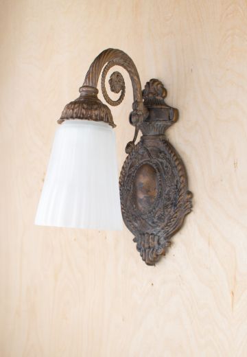 Art Deco Single Light Wall Sconce